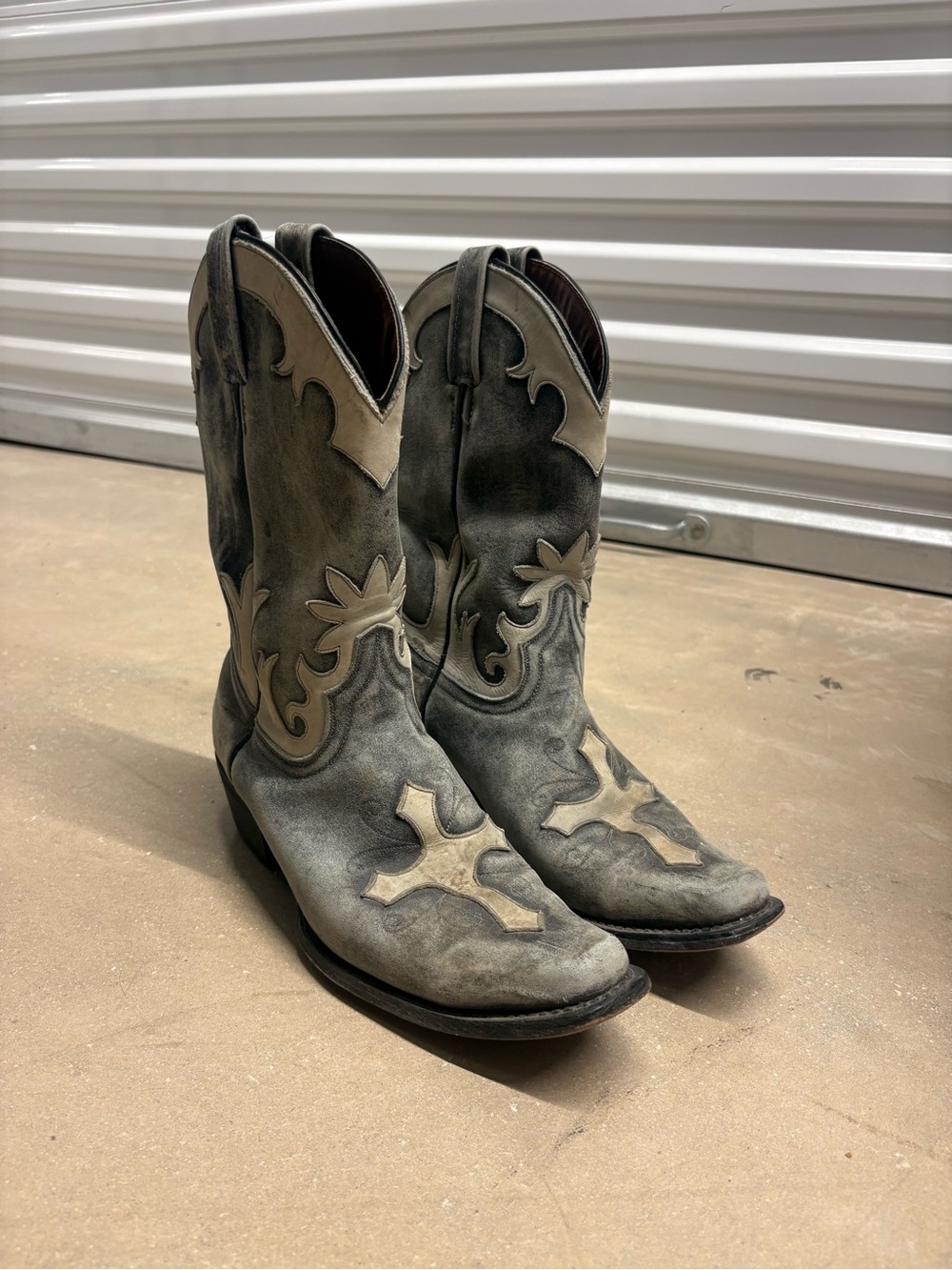 Rebel women’s cowboy boots